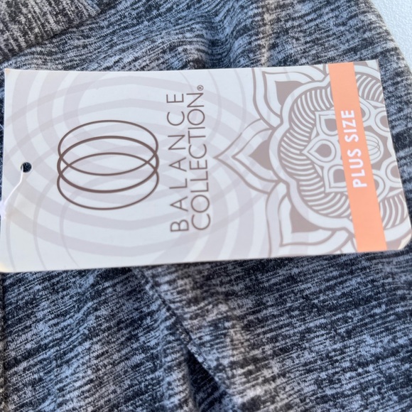NWT* Balance collection light gray/black material polyester/spandex. - Picture 4 of 6